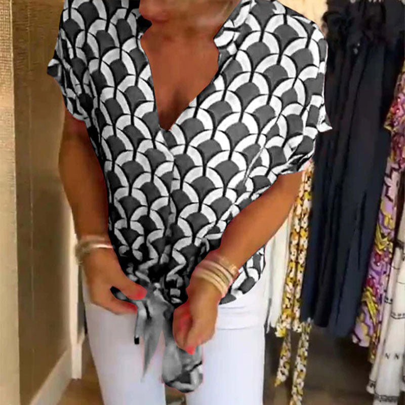 Naskia | Μπλούζα με κοντά μανίκια και V-λαιμό